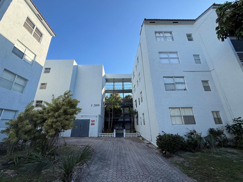 2800 Somerset Drive 304j, Lauderdale Lakes, FL 33311