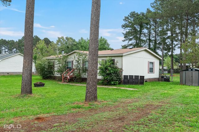8256 Sophie Lane, Greenwood, LA 71033