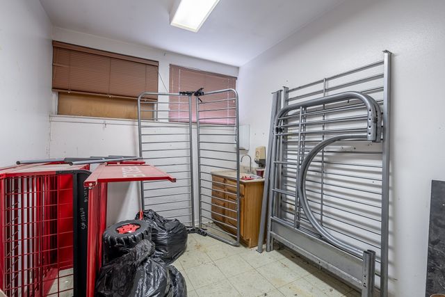 407 S Crockett, Edgewood, TX 75117