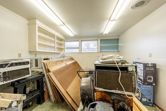 407 S Crockett, Edgewood, TX 75117