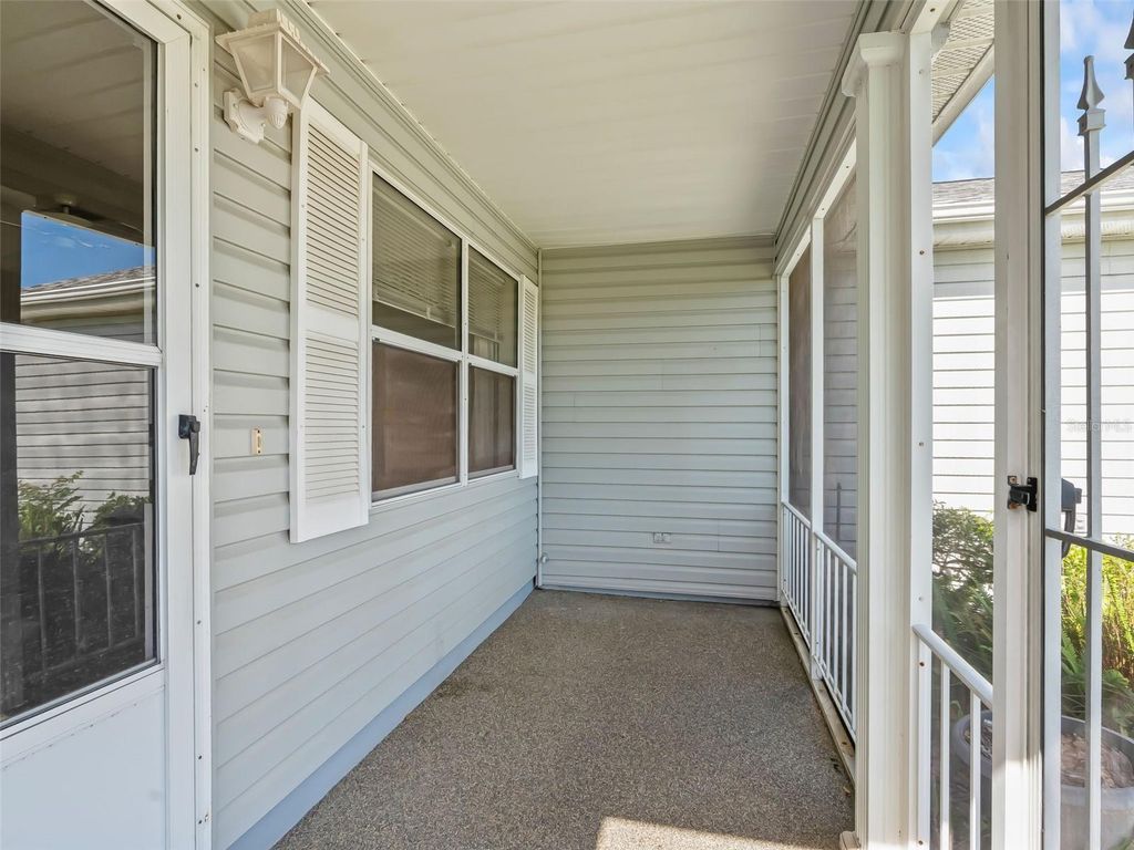 Image 3 of property listing at 877 CORTEZ AVENUE, The Villages, FL 32159