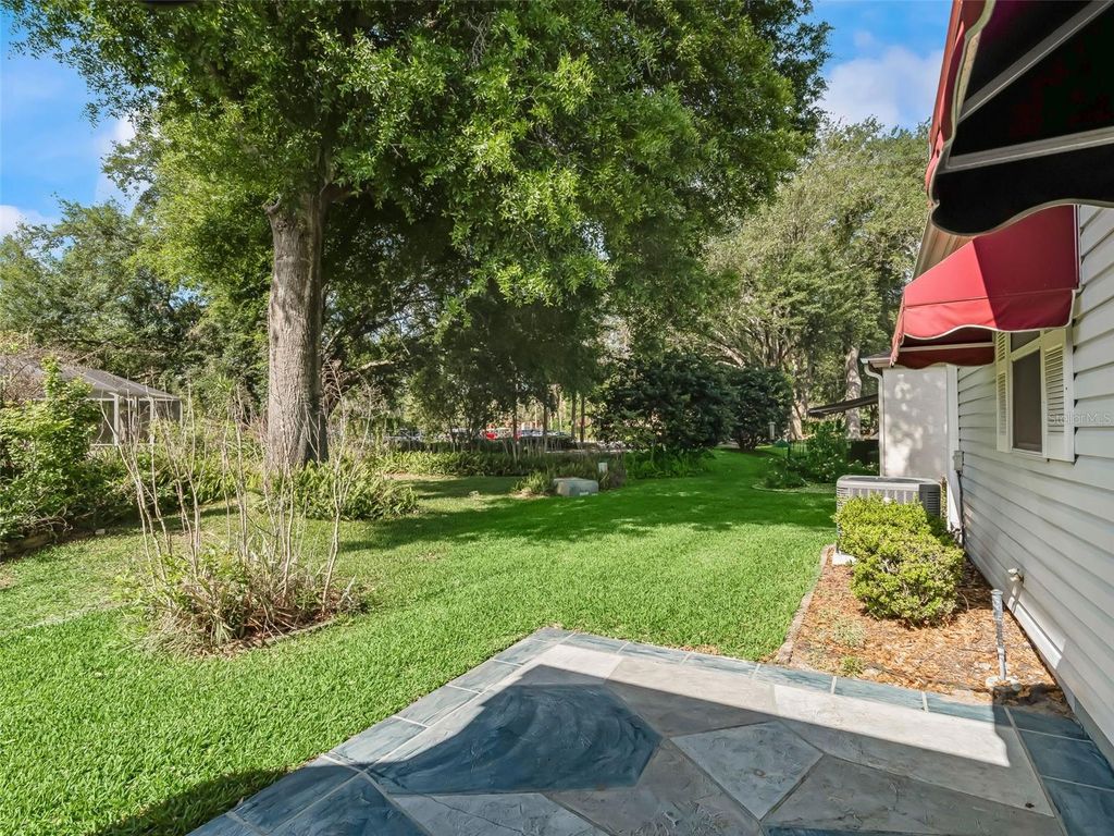 Image 21 of property listing at 877 CORTEZ AVENUE, The Villages, FL 32159