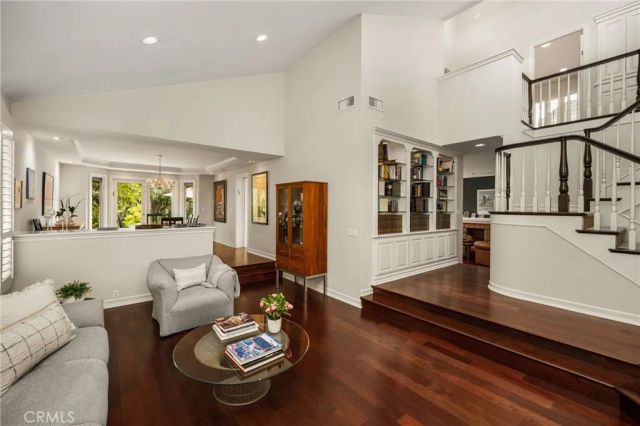 57 Emerald, Irvine, CA 92614