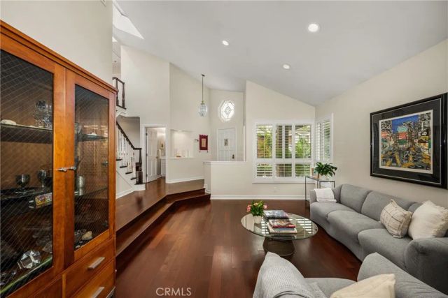 57 Emerald, Irvine, CA 92614