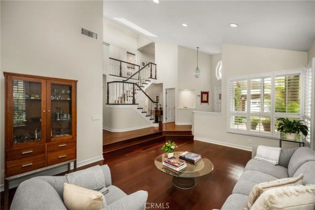 57 Emerald, Irvine, CA 92614