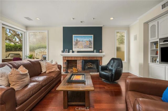 57 Emerald, Irvine, CA 92614
