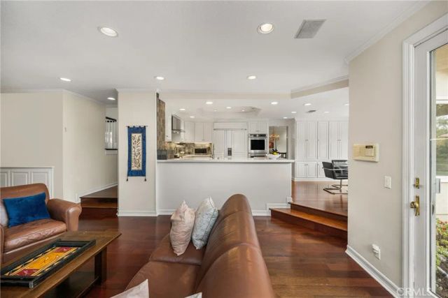 57 Emerald, Irvine, CA 92614