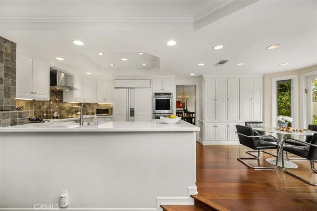 57 Emerald, Irvine, CA 92614