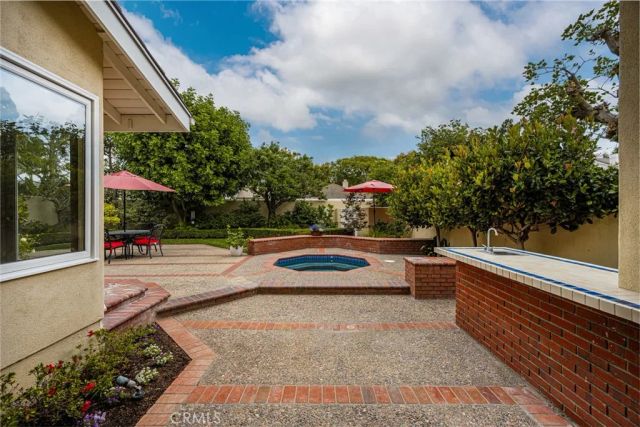 57 Emerald, Irvine, CA 92614