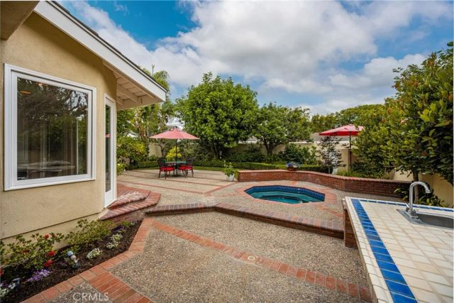 57 Emerald, Irvine, CA 92614