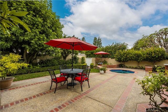 57 Emerald, Irvine, CA 92614