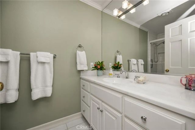57 Emerald, Irvine, CA 92614