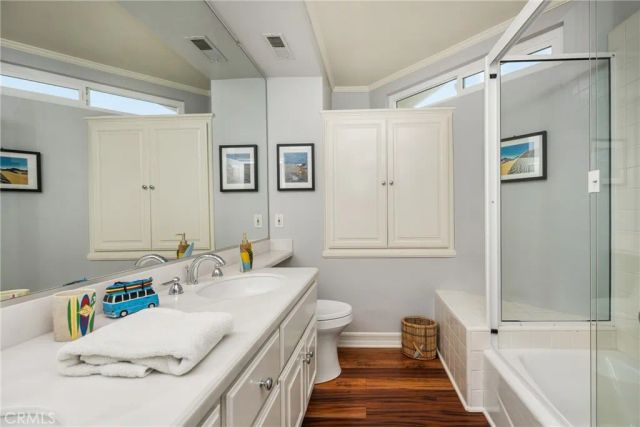 57 Emerald, Irvine, CA 92614
