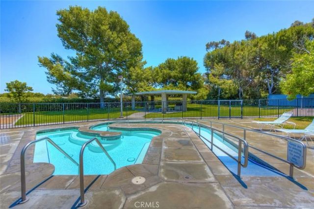 57 Emerald, Irvine, CA 92614