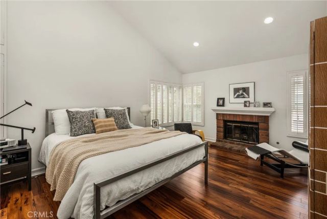 57 Emerald, Irvine, CA 92614