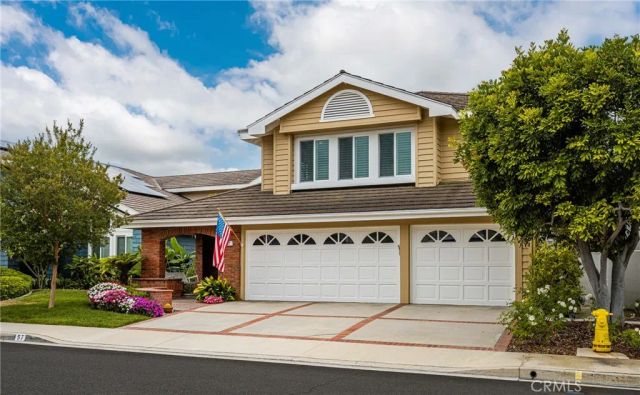 57 Emerald, Irvine, CA 92614