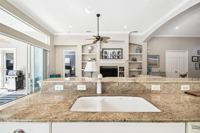 7328 LAKE FOREST GLEN, Lakewood Ranch, FL 34202