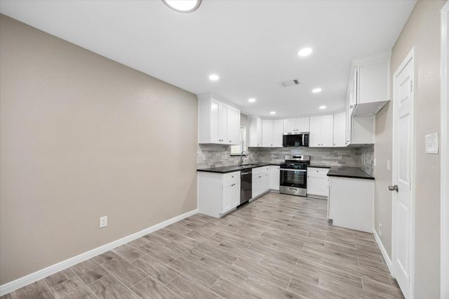 4315 Kelling Street, Houston, TX 77045