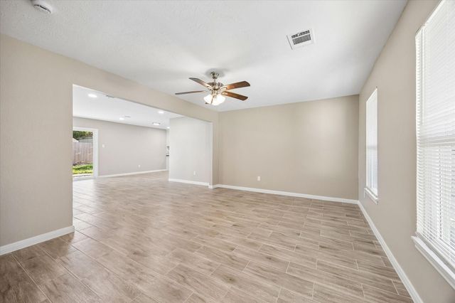 4315 Kelling Street, Houston, TX 77045
