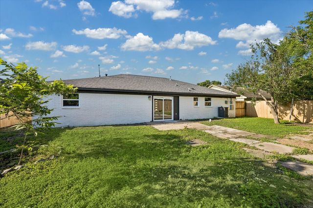 4315 Kelling Street, Houston, TX 77045