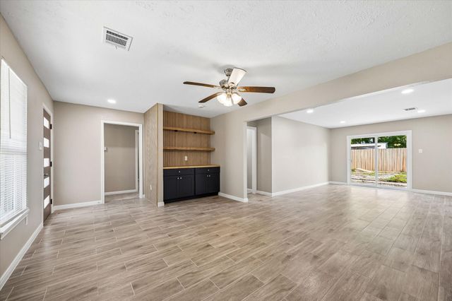4315 Kelling Street, Houston, TX 77045