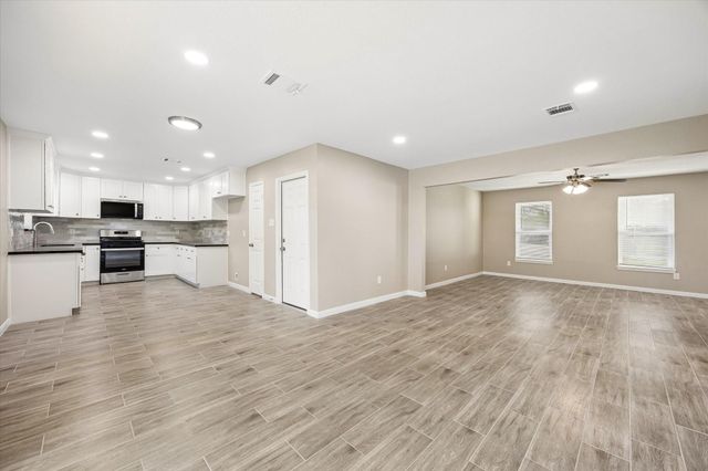 4315 Kelling Street, Houston, TX 77045