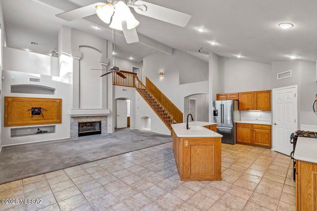 497 E Marshall Peak Drive, Oro Valley, AZ 85755