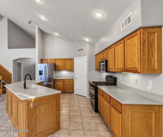 497 E Marshall Peak Drive, Oro Valley, AZ 85755