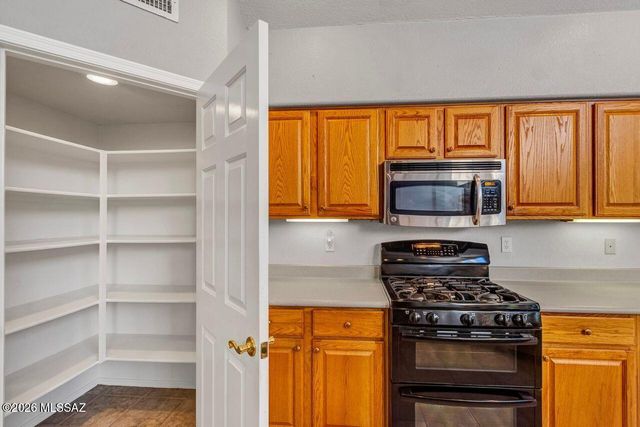 497 E Marshall Peak Drive, Oro Valley, AZ 85755