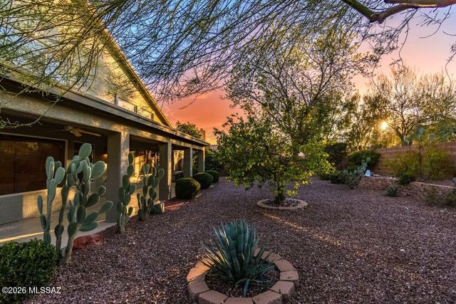 497 E Marshall Peak Drive, Oro Valley, AZ 85755