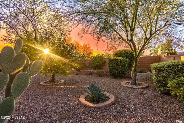497 E Marshall Peak Drive, Oro Valley, AZ 85755