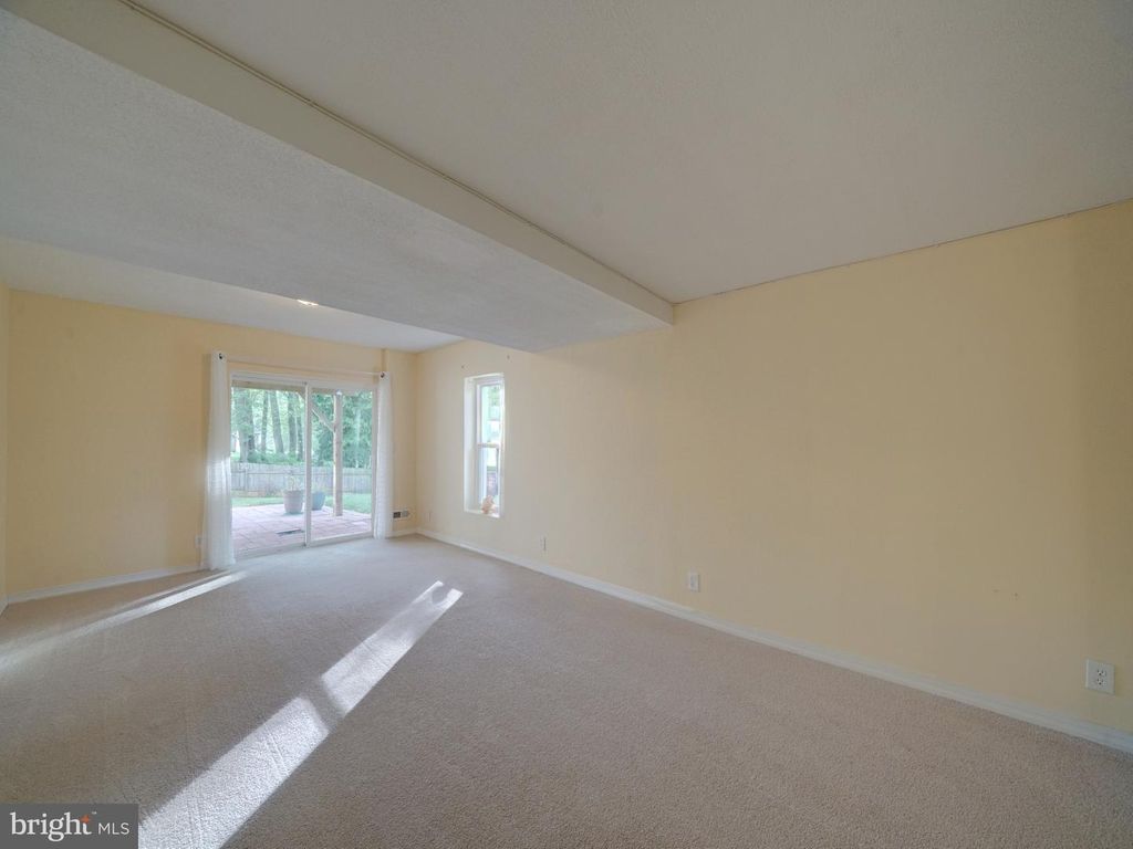 Image 33 of property listing at 2813 CABIN CREEK DR, Burtonsville, MD 20866