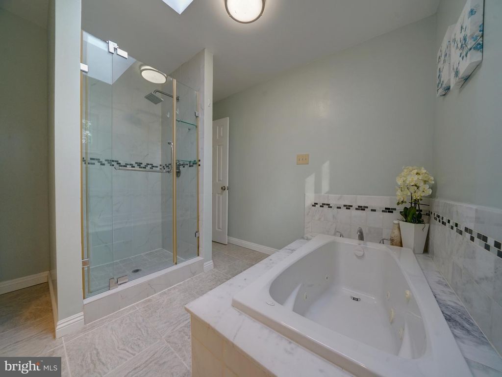 Image 50 of property listing at 2813 CABIN CREEK DR, Burtonsville, MD 20866