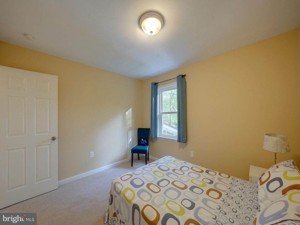 Image 53 of property listing at 2813 CABIN CREEK DR, Burtonsville, MD 20866