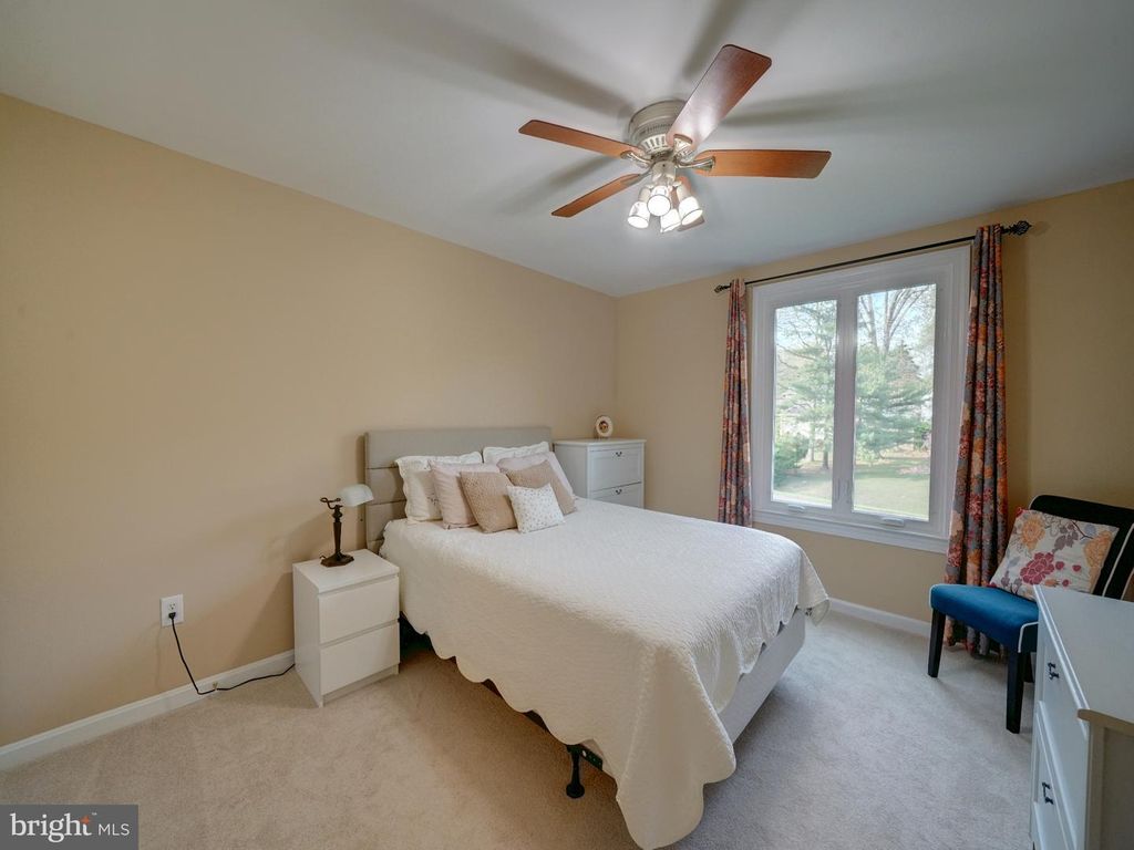 Image 56 of property listing at 2813 CABIN CREEK DR, Burtonsville, MD 20866