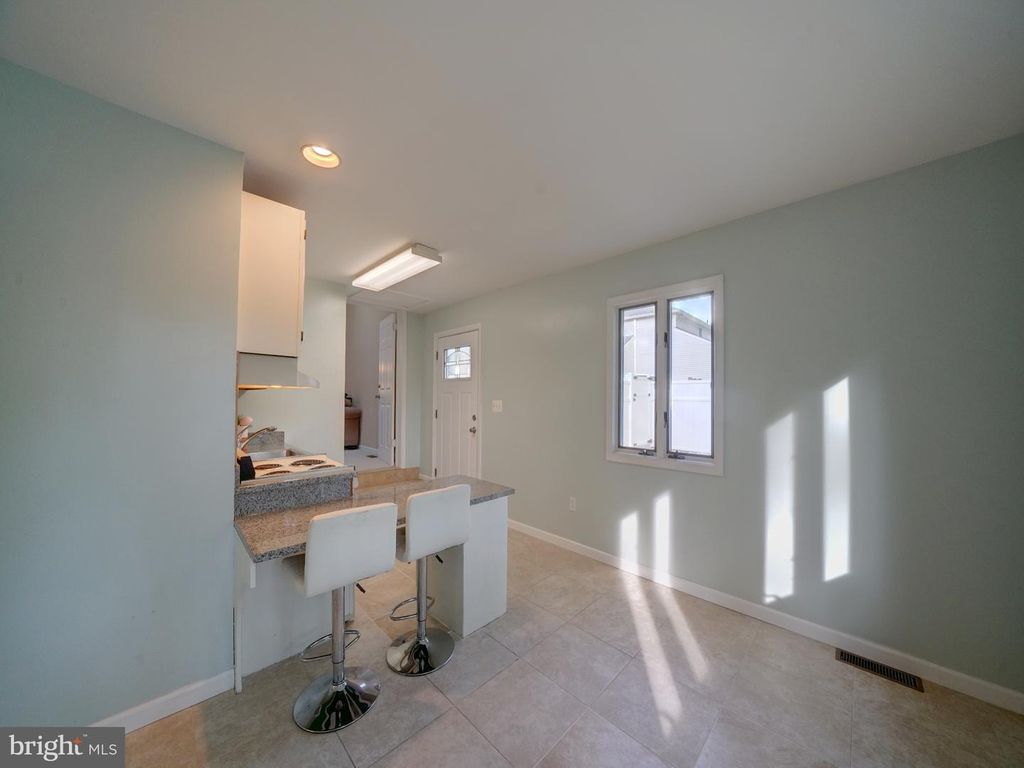 Image 69 of property listing at 2813 CABIN CREEK DR, Burtonsville, MD 20866