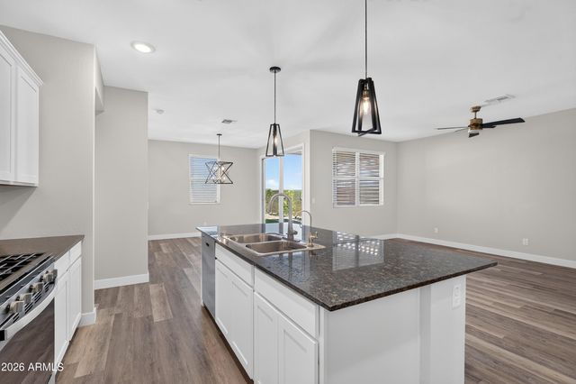 20057 N GRANTHAM Road, Maricopa, AZ 85138
