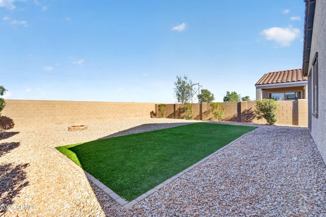 20057 N GRANTHAM Road, Maricopa, AZ 85138
