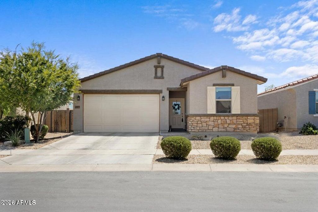 20057 N GRANTHAM Road, Maricopa, AZ 85138