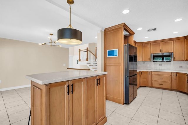 3992 ORCHARD HILL CIRCLE, Palm Harbor, FL 34684