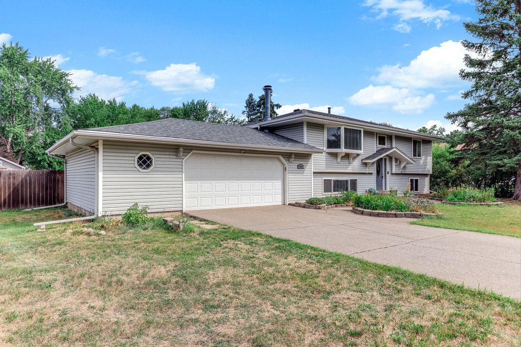 3855 66th Street E, Inver Grove Heights, MN 55076 — photo 2
