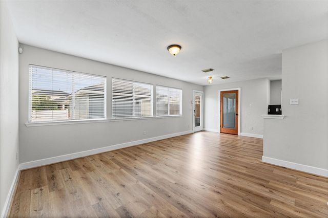 11929 Sanspereil Drive, Houston, TX 77047