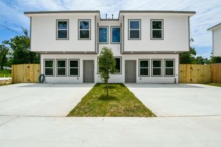 8306 E Tidwell Road, Houston, TX 77028