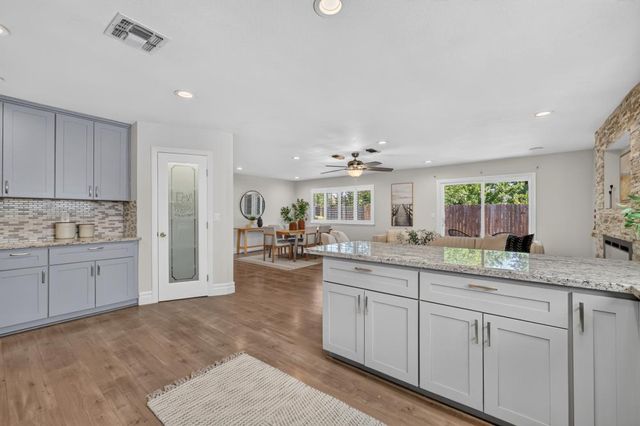 8312 Berman Walk Way, Citrus Heights, CA 95610