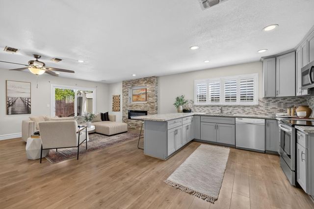 8312 Berman Walk Way, Citrus Heights, CA 95610