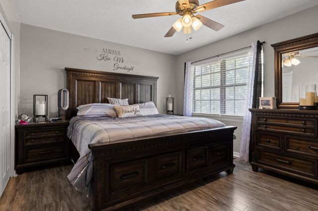 2404 Horseshoe Drive, Soddy Daisy, TN 37379