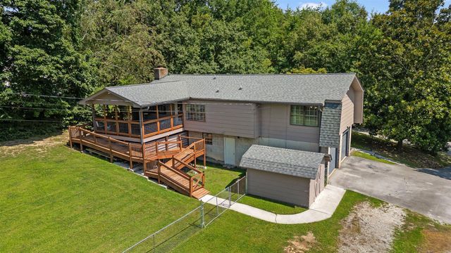 2404 Horseshoe Drive, Soddy Daisy, TN 37379