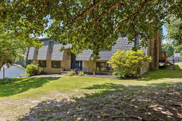 2404 Horseshoe Drive, Soddy Daisy, TN 37379