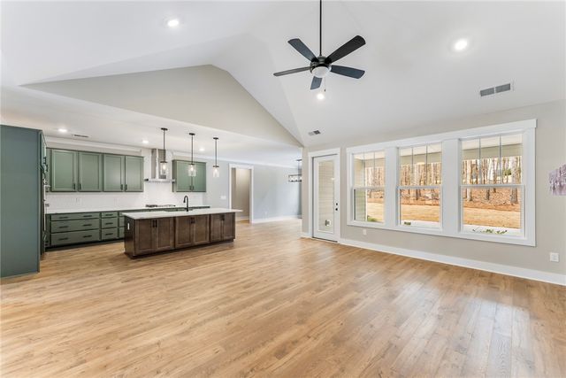 117 FALCON CREST WAY Way, Pickens, SC 29671