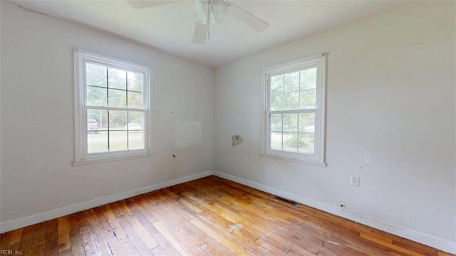 41 Orchard ST, Sunbury, NC 27979